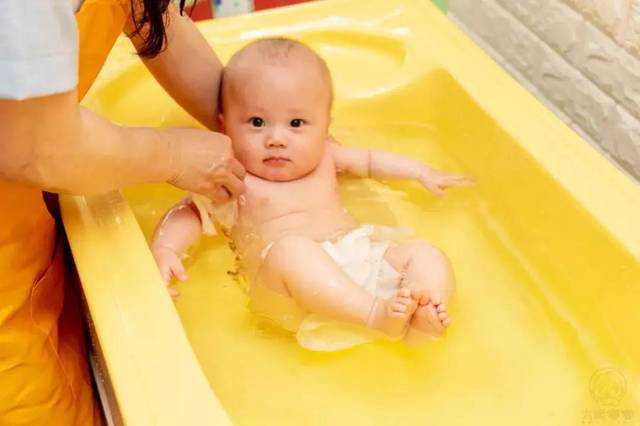 供卵中心找_能做供卵试管吗,北京妇幼保健院供卵生男孩成功率50%！附供卵三代